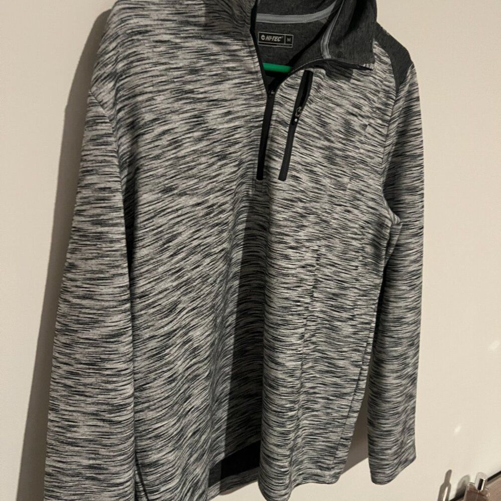 Hi-Tec medium‎ pullover - Picture 4 of 8